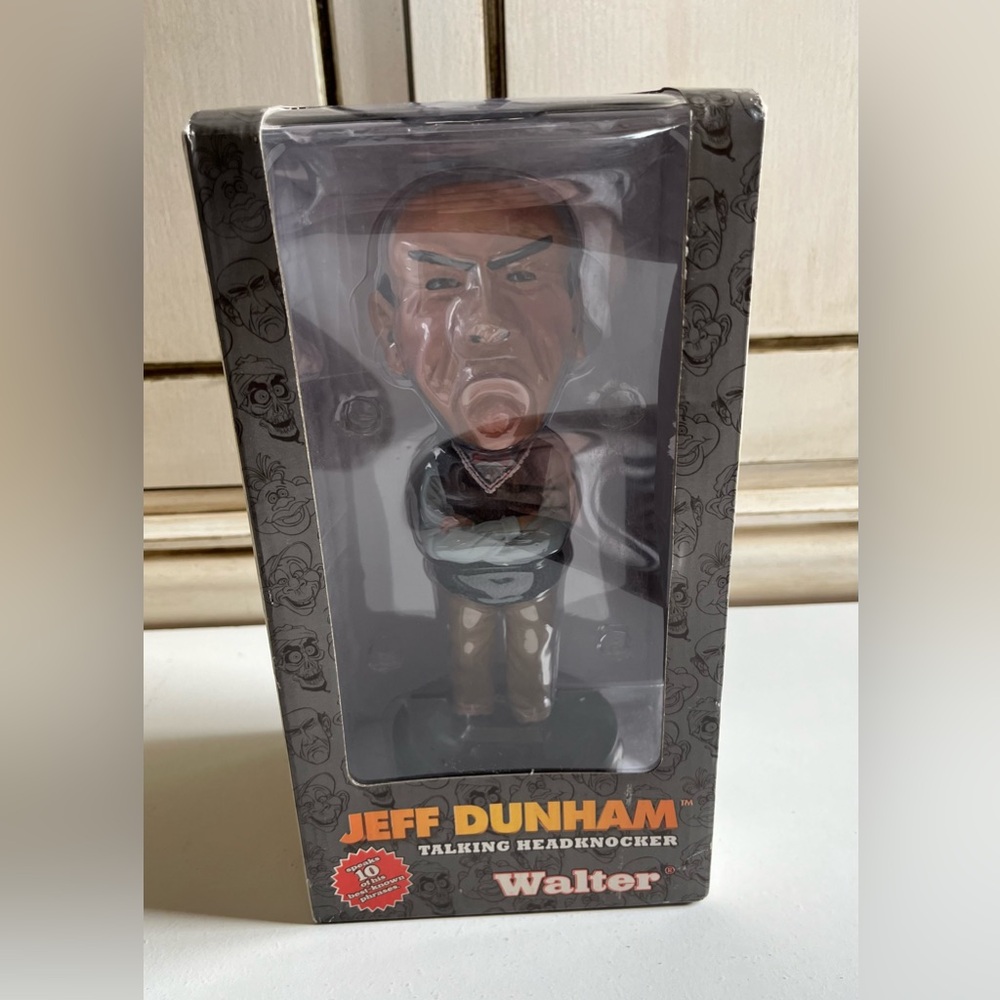 New Vintage Walter Talking Headknocker Bobblehead by NECA Jeff Dunham TV Show